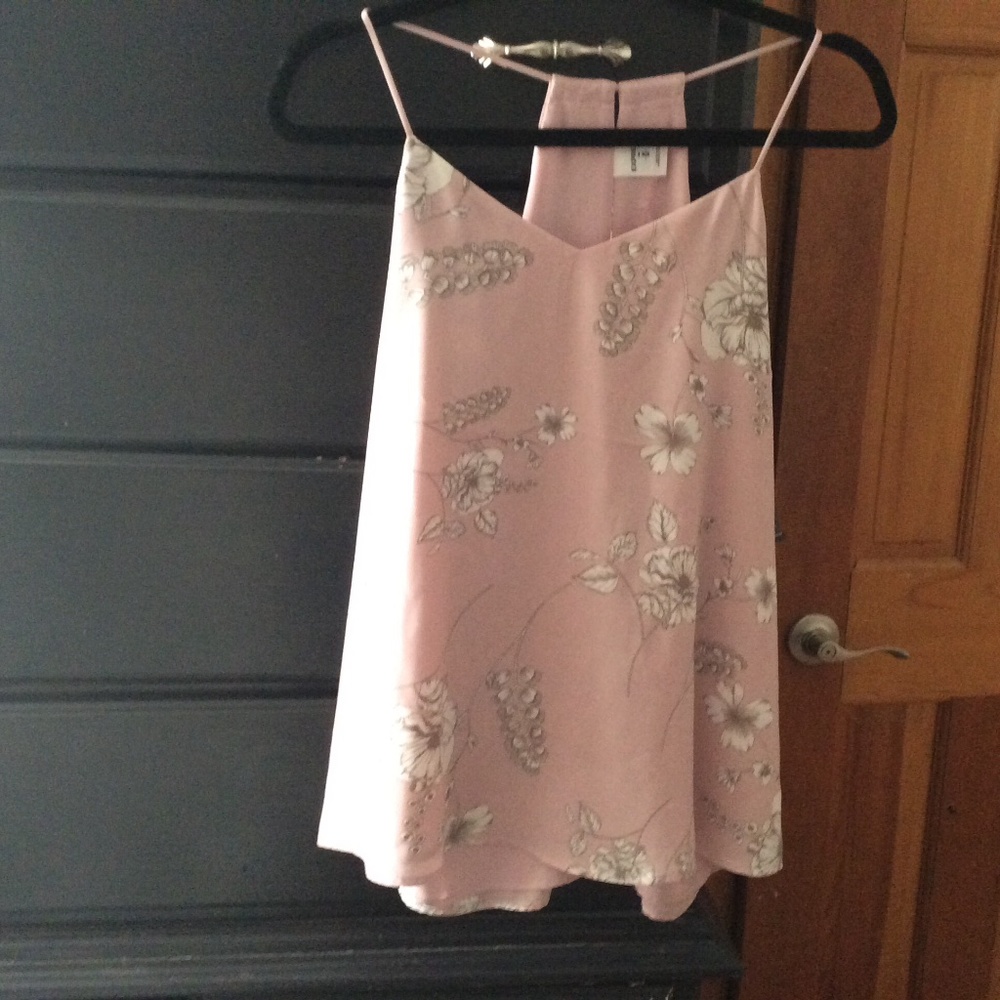 Express, elegant tank top, sizes M